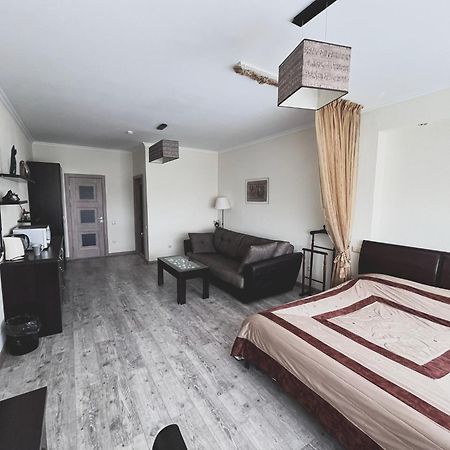 Vip House Hotel Astana Eksteriør bilde