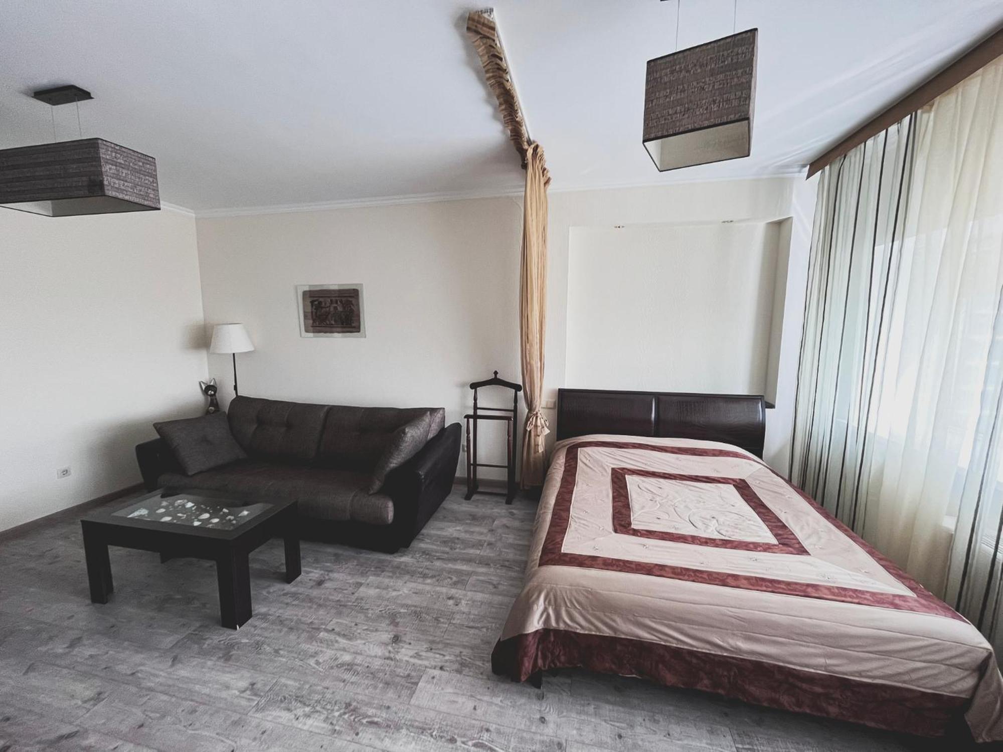 Vip House Hotel Astana Eksteriør bilde